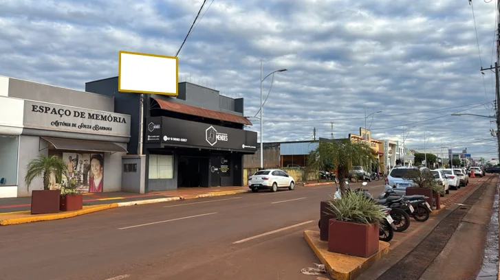 01av